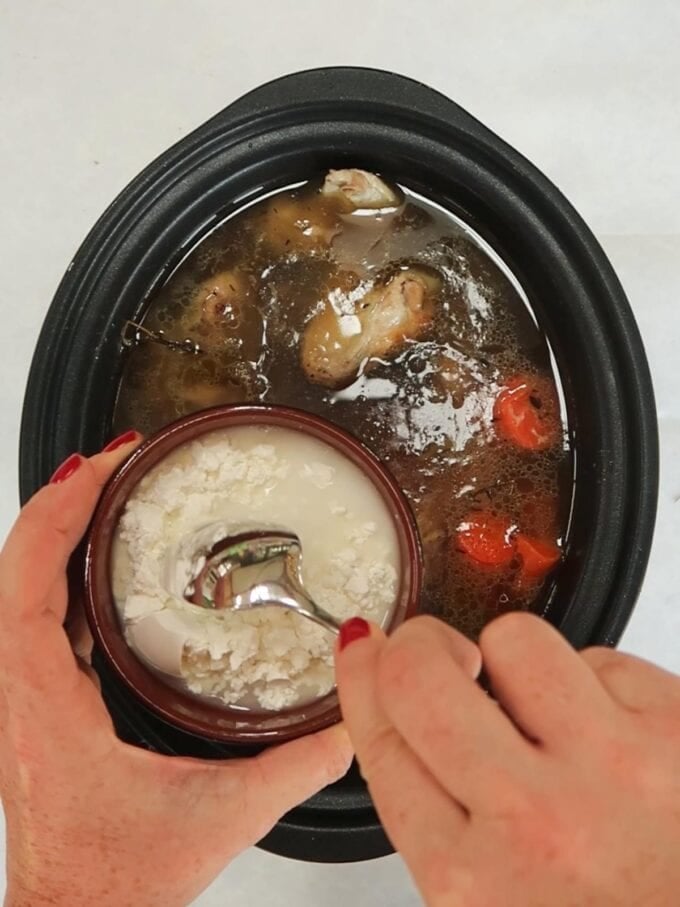 How to make slow cooker make ahead gravy, step 3.