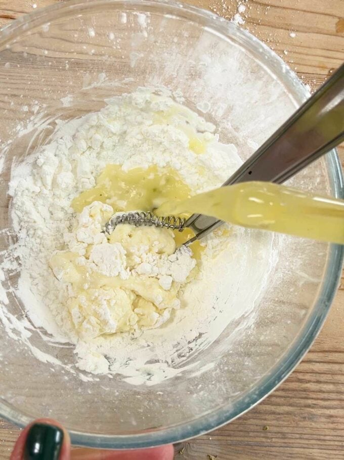 A sauce being made up of flour and stock.