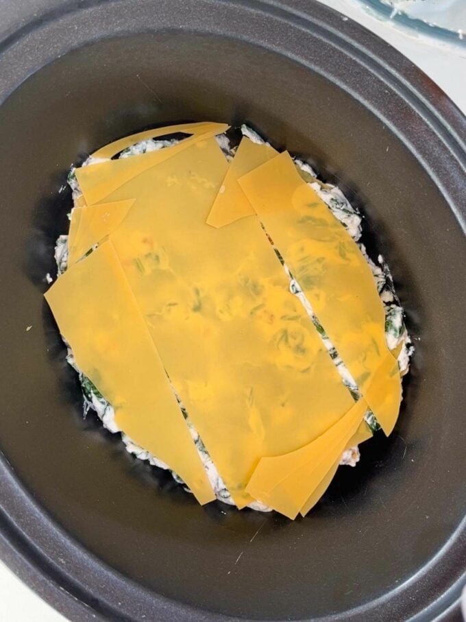 How to make vegetarian slow cooker lasagne. Step 5.